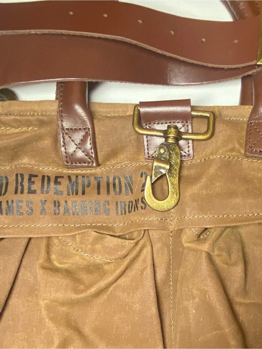 Rockstar Games Red Dead Redemption 2 Barking Irons Arthur Morgan Saddle Bag Tote